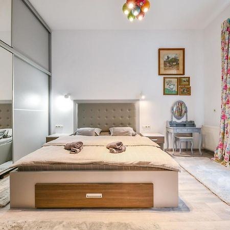 Glam Apartment Cluj-Napoca Extérieur photo