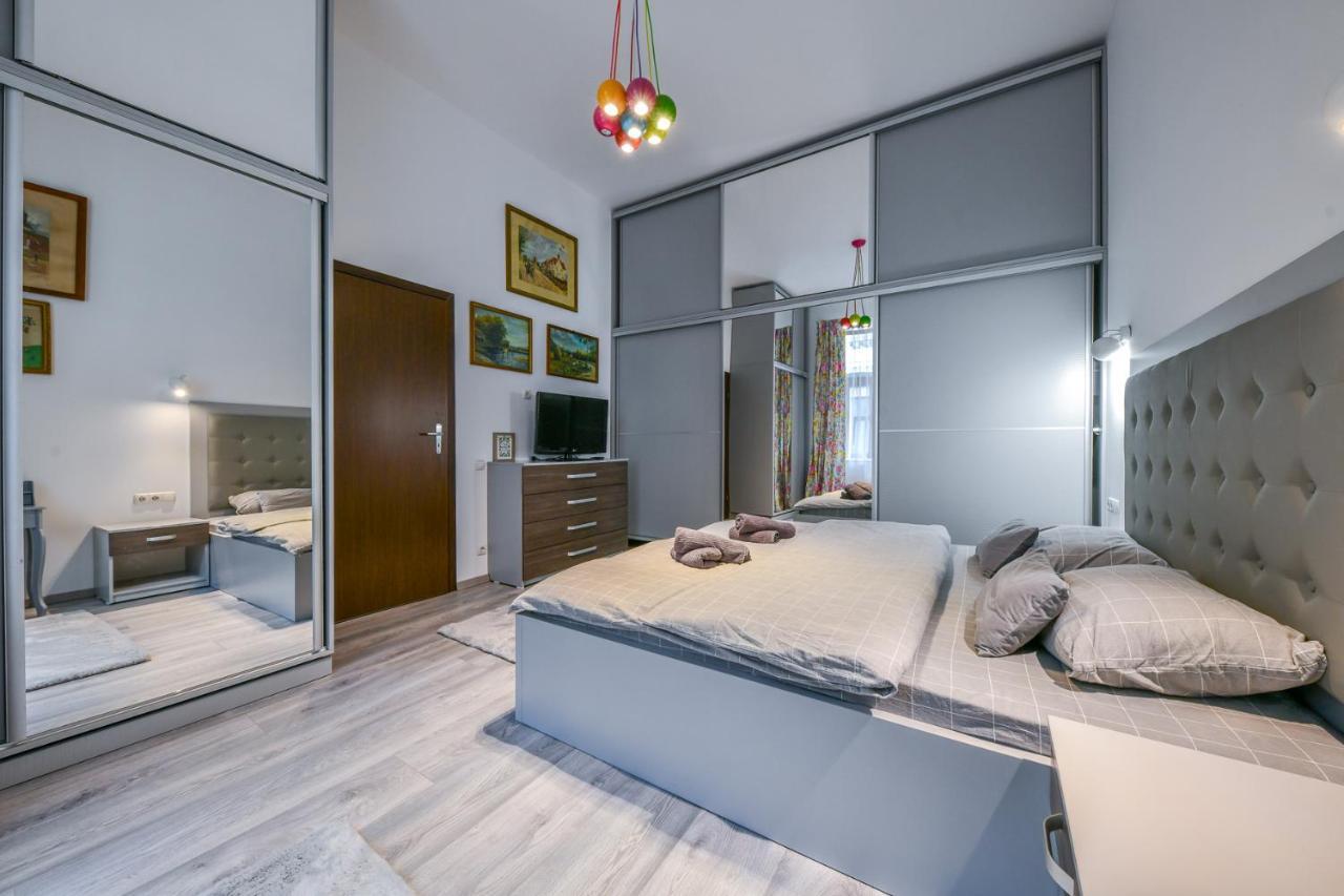 Glam Apartment Cluj-Napoca Extérieur photo